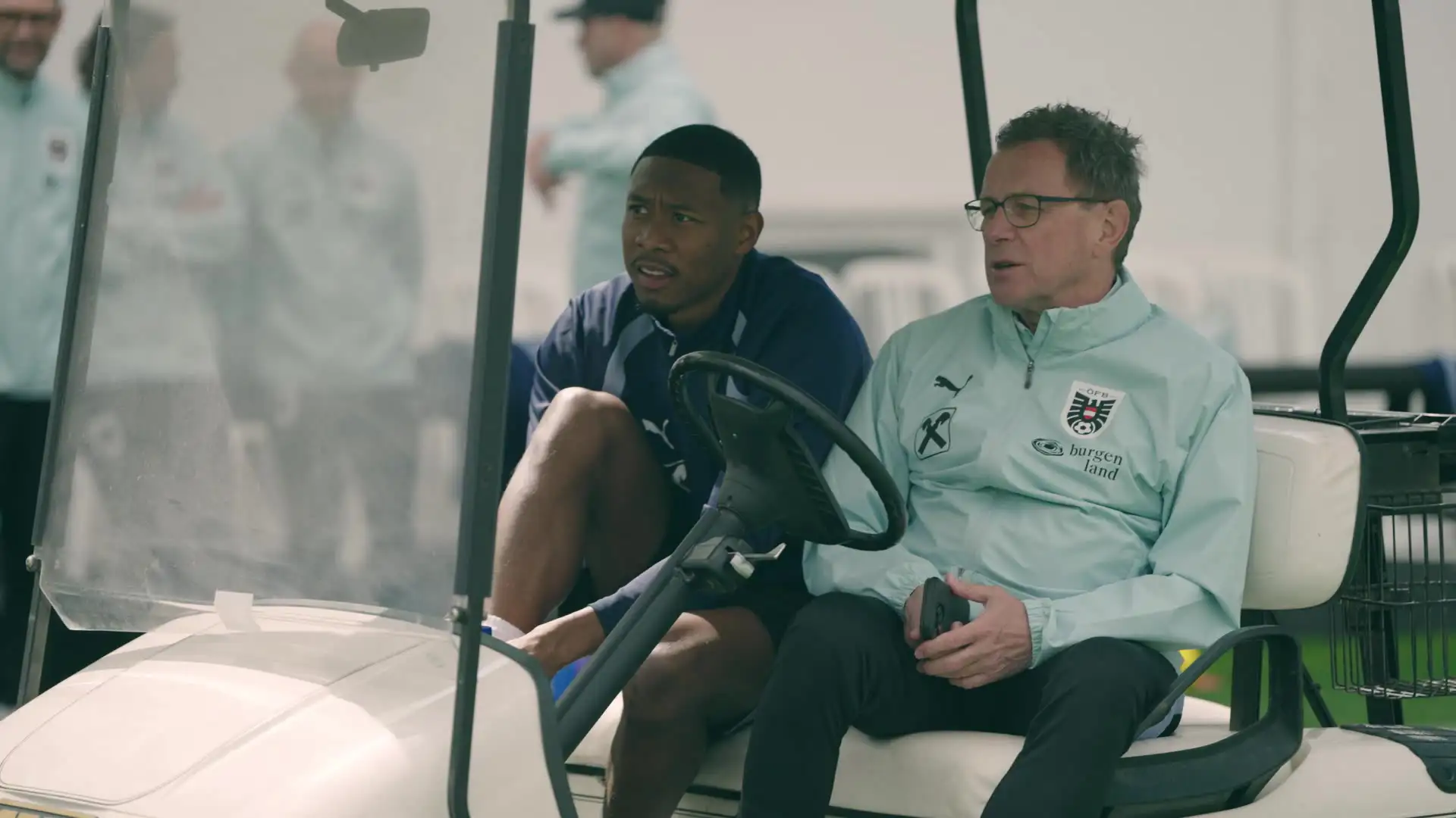 Ralf Rangnick und David Alaba im Gespräch in 