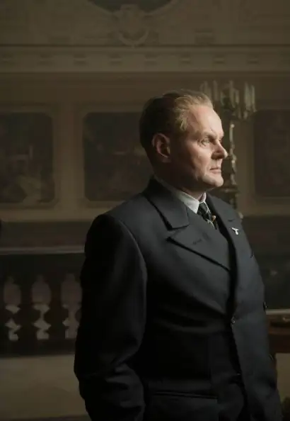 David Striesow als Hermann Göring in Babylon Berlin.