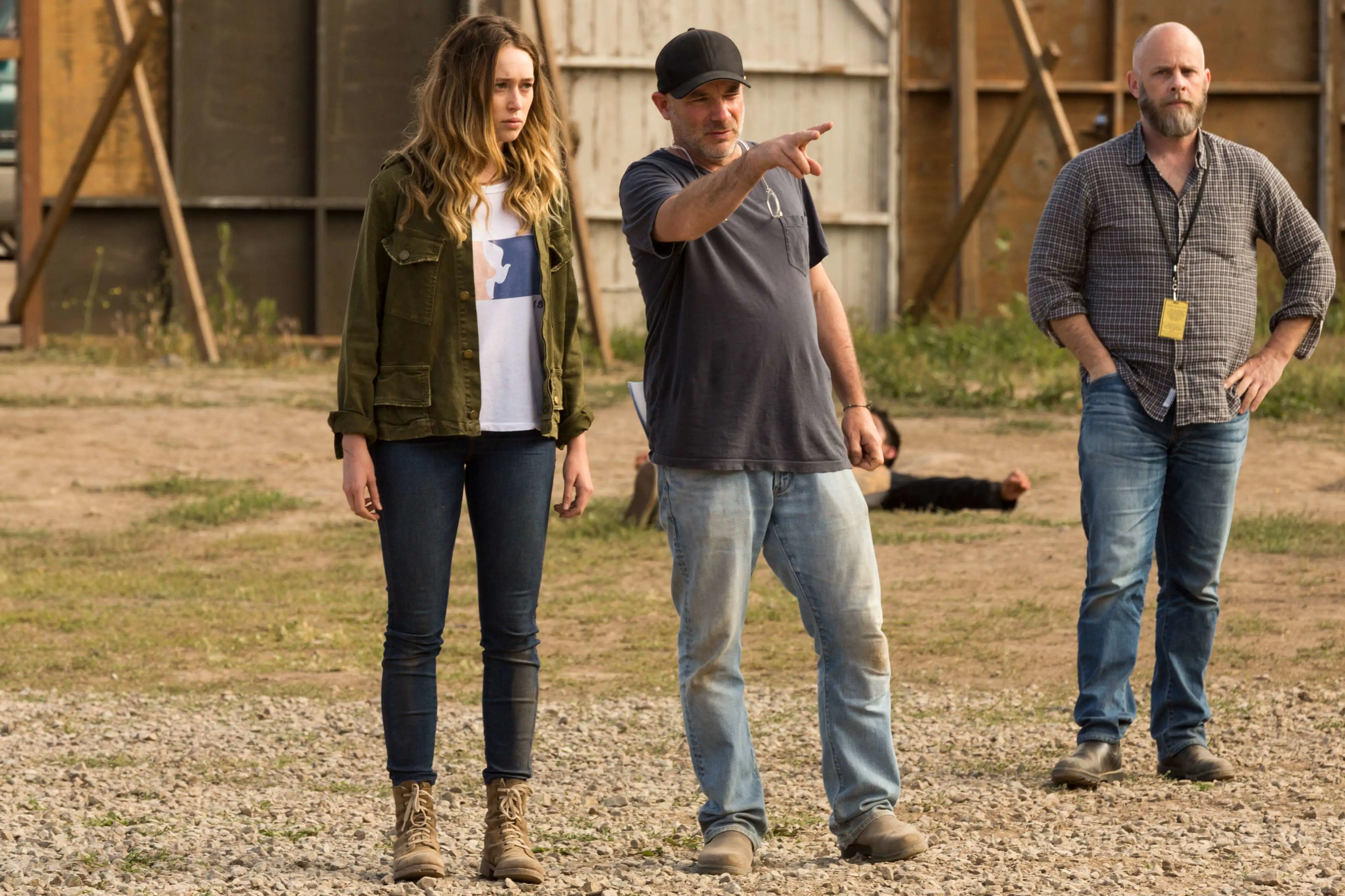 Behind the Scenes Foto Fear the Walking Dead. Alycia Debnam-Carey mit Dave Erickson.