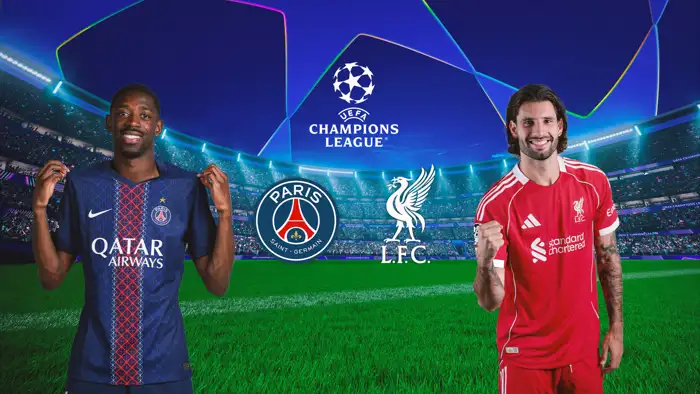 PSG gegen Liverpool in der UEFA Champions League: Spieler beider Teams vor Flutlicht im Stadion, mit Vereinslogos und Champions-League-Logo auf dem Spielfeldhintergrund.